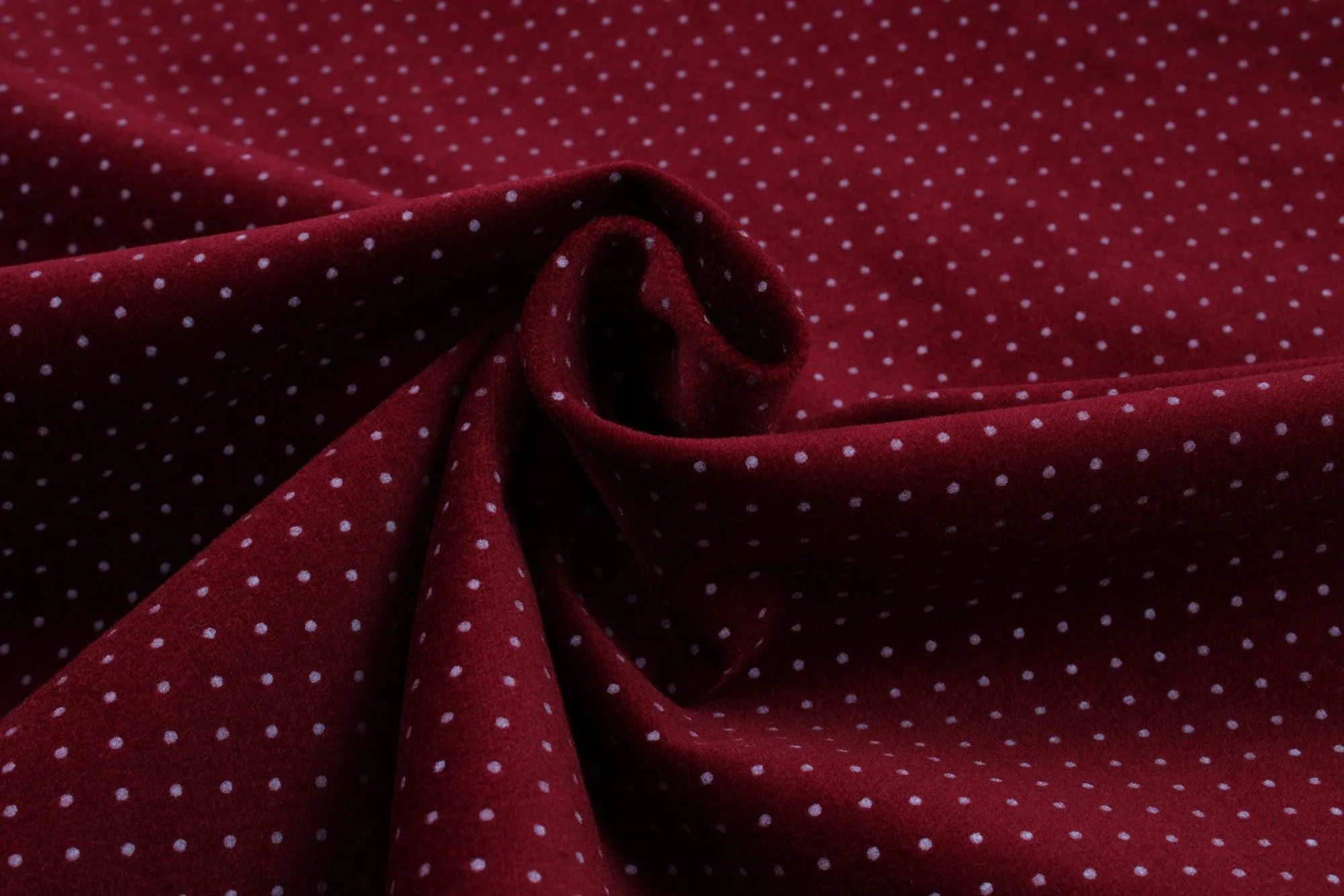 8 Mts Roll - Cotton Stretch Woven Velvet - Dots Print (Burgundy) - OFFER: 10,75€/mt