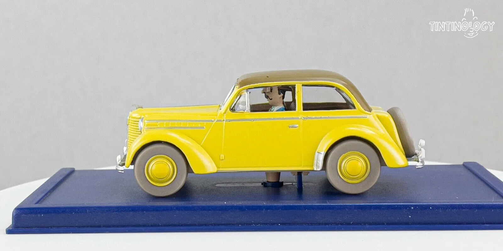 ATLAS TINTIN CAR # 19 Opel Olympia - Ottokar Herge model car 1/43 Scale Voiture