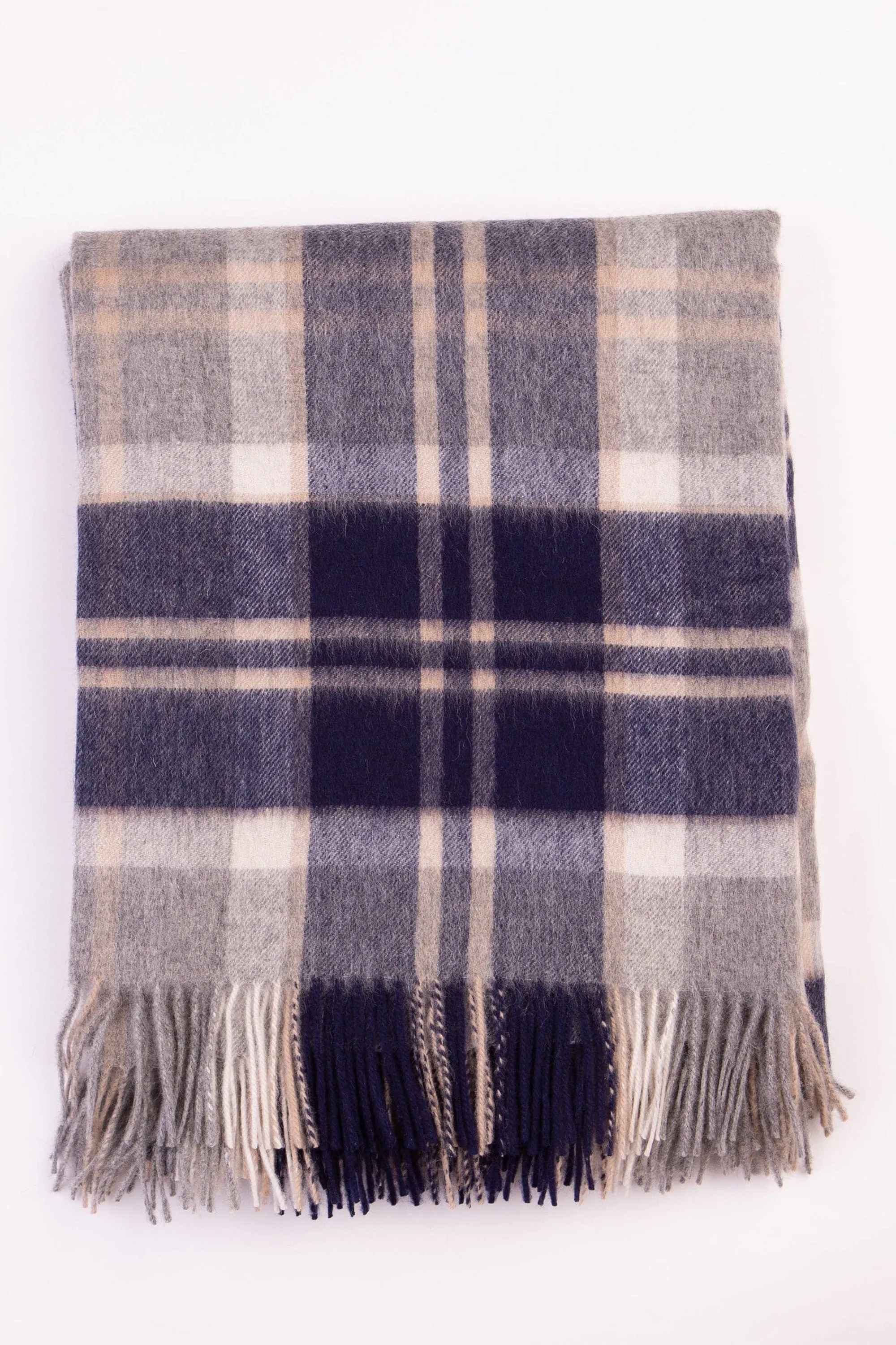 Lambswool Throw - Silver Bannockbane