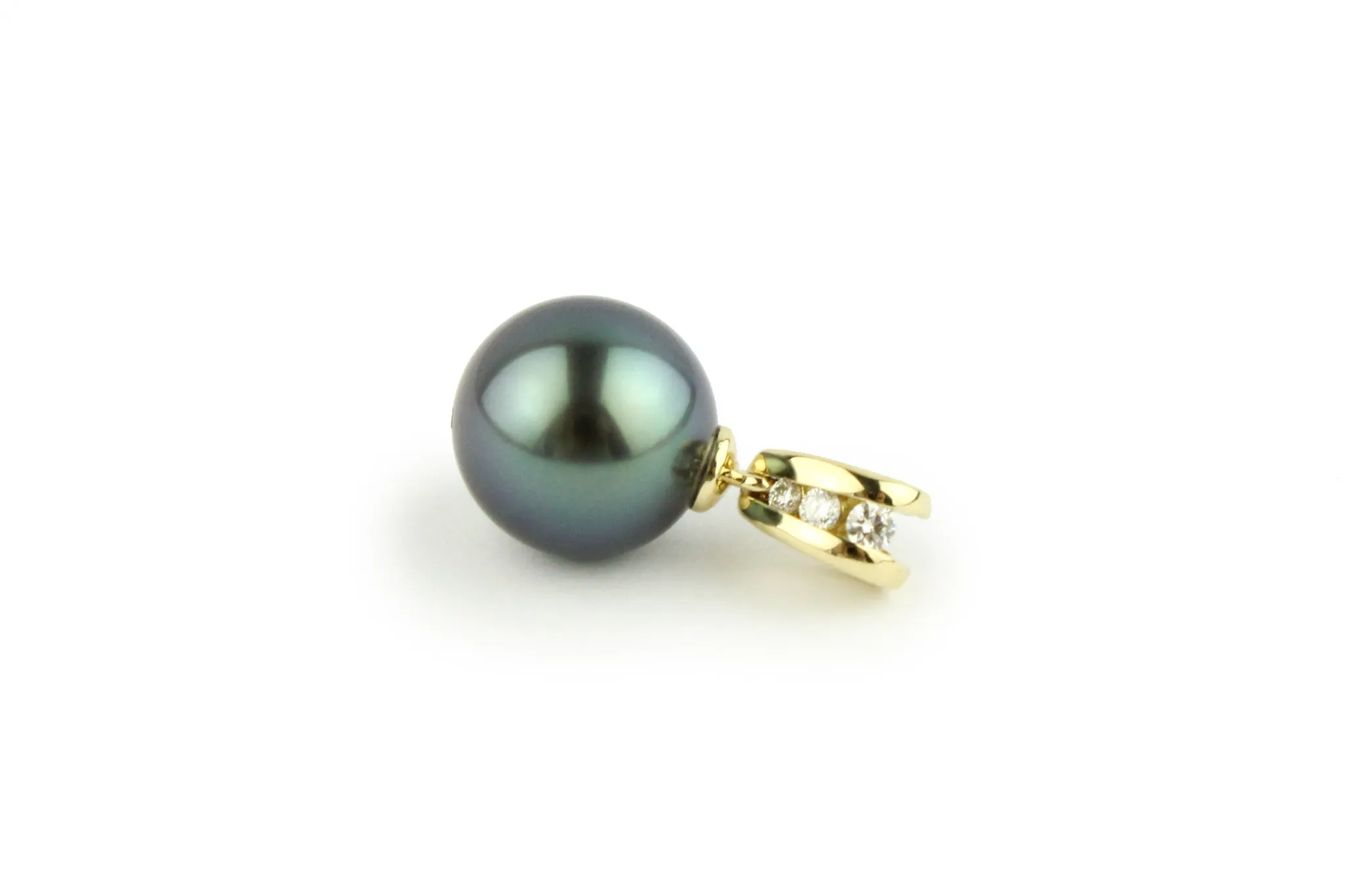 Midnight Blue Tahitian Pearl & Diamond Lumière Pendant